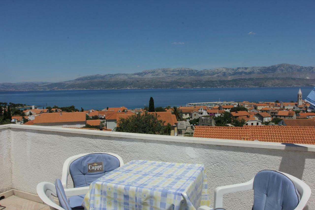 Apartmani Vesna Supetar Exterior foto